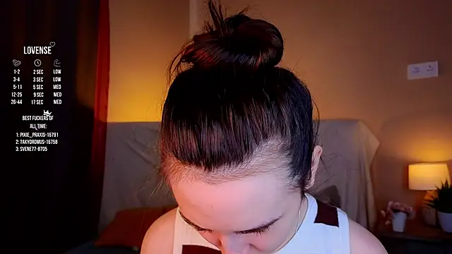 GillianDowdey online show from October 14, 2:58 am