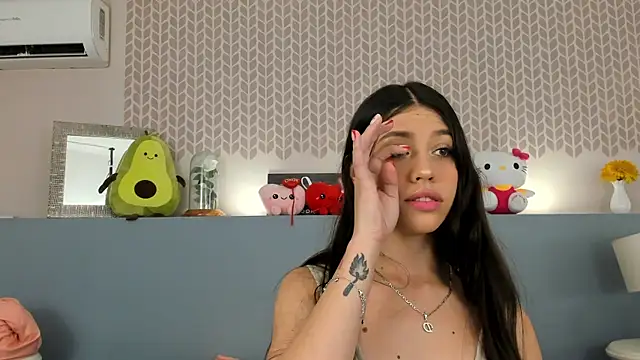 CheryelFox online show from May 20, 11:46 pm