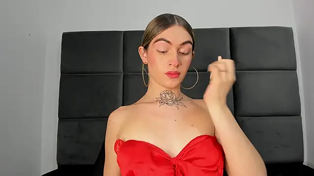 Lizz Luna online show from September 12, 2:35 pm