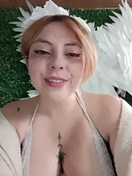 madelaine- online show from May 8, 7:49 pm