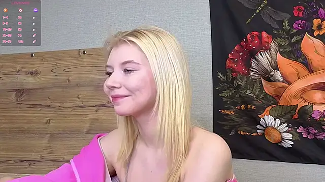 DaisyElmers online show from October 1, 3:55 am