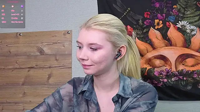 DaisyElmers online show from October 2, 4:06 am