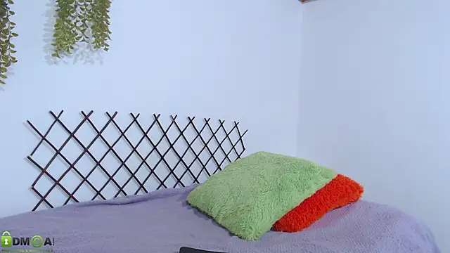 karla charloby online show from September 12, 8:49 pm