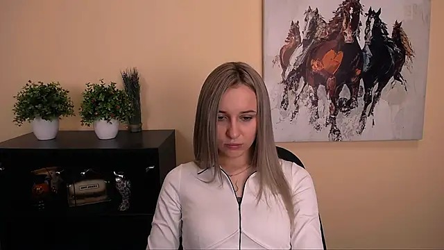  Nicole new online show from April 4, 8:46 am