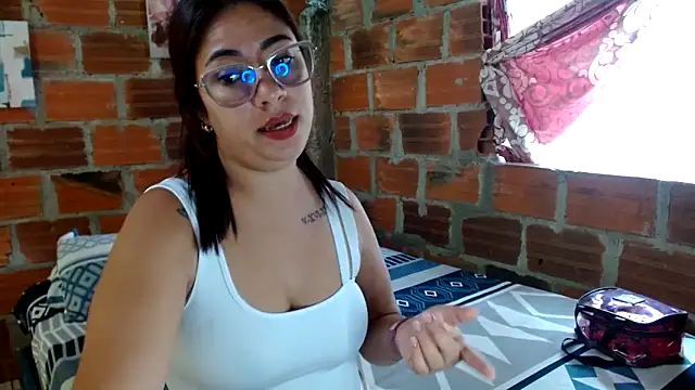 Mary Pompis online show from September 18, 1:31 pm