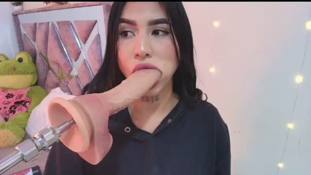 sweety mariann1 online show from May 14, 2:39 am