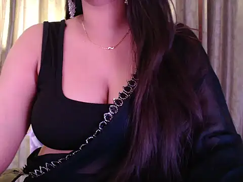 Sexy Myra18 online show from May 18, 4:07 am