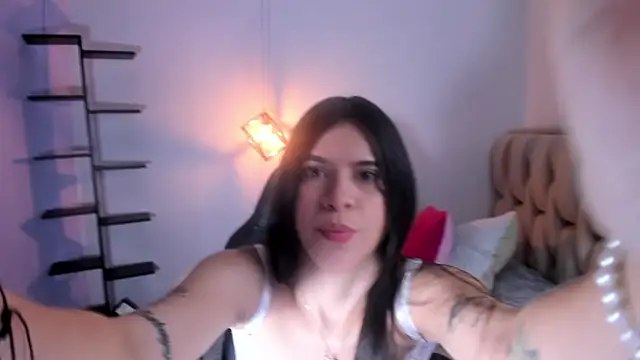 cassiehoward14 online show from October 6, 7:07 pm