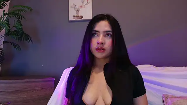 adara johnson   online show from May 24, 11:42 am
