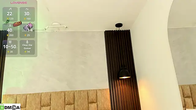 ASHLIE DIXON1 online show from November 19, 9:04 pm