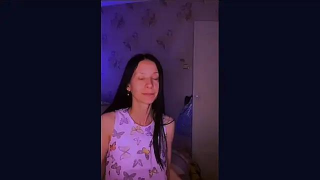Starry Siren online show from May 15, 1:47 pm