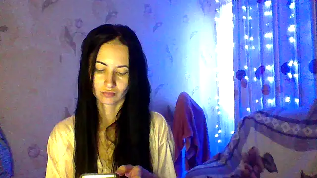 Starry Siren online show from May 14, 1:39 pm