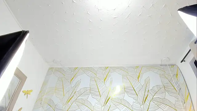 Alison Chan  online show from May 23, 10:30 pm