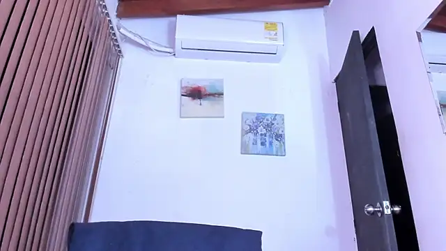 alondrabigtits online show from March 19, 9:57 am