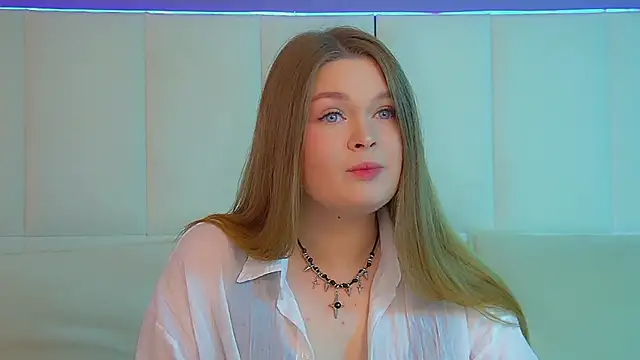 CrystalLyons online show from November 29, 6:06 am