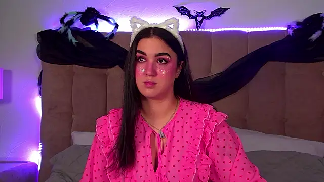 ChristinaMilton online show from November 1, 6:34 pm