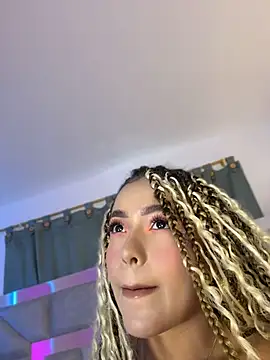 cassyskyle online show from April 12, 8:00 pm