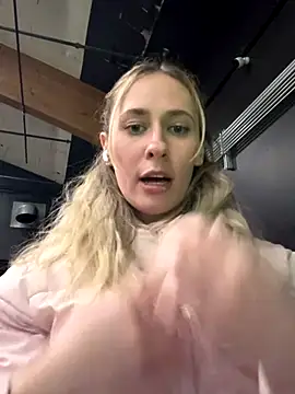 M1ssyk1ssy online show from December 1, 12:15 am