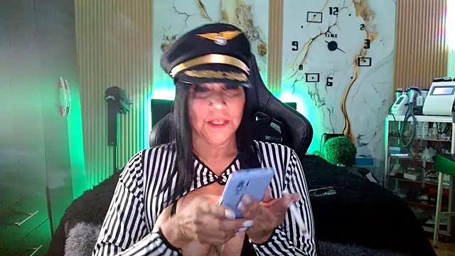 prince-demion online show from May 13, 1:00 am