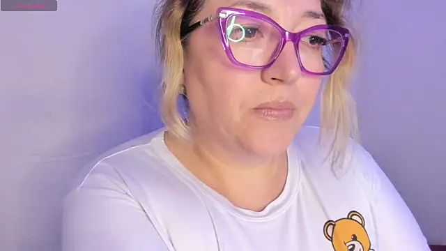 Naty Mature  online show from May 10, 10:56 pm