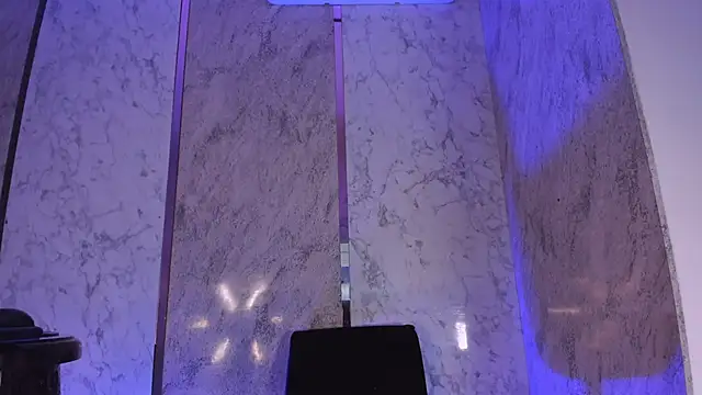 Keila Mendoza online show from November 12, 2:04 pm