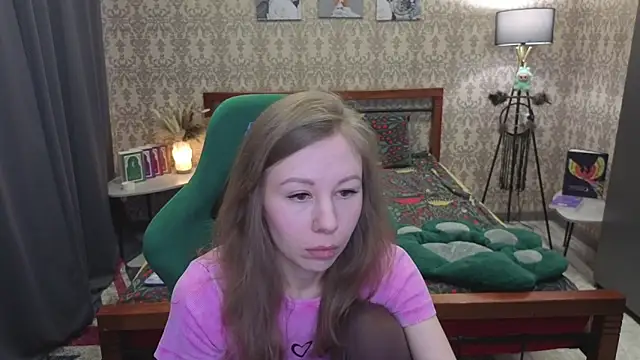 Lill Mary online show from March 30, 3:06 am