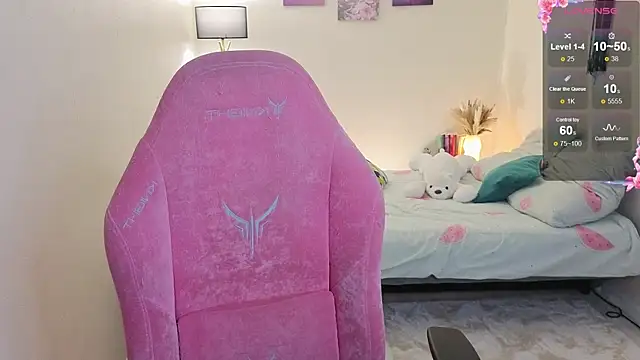 Lill Mary online show from October 15, 1:19 am