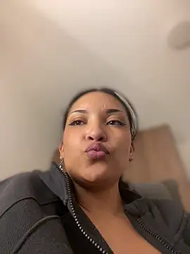 baby lizy online show from May 23, 10:52 pm