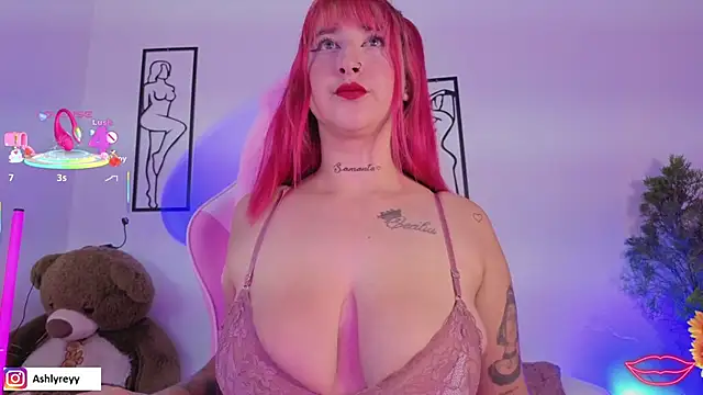 ashlyrey-1 online show from October 10, 7:08 pm