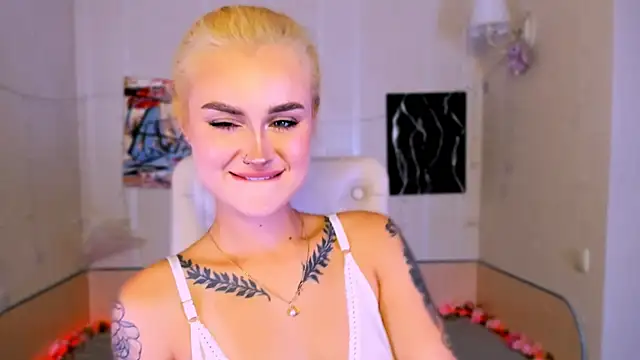  Ravenaa online show from October 21, 2:32 pm