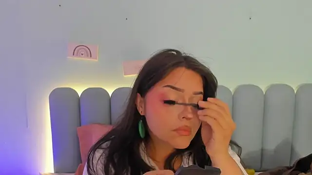 curvy rousi online show from October 9, 11:36 am