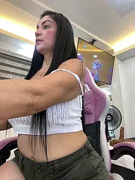 Hot beauty   online show from May 12, 2:42 am