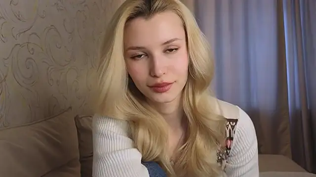 elsa limerence online show from March 5, 4:30 am