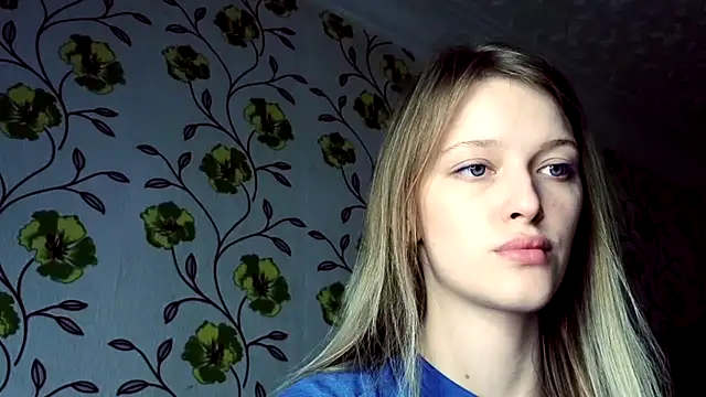 Evvie Summn1 online show from June 29, 2:06 pm