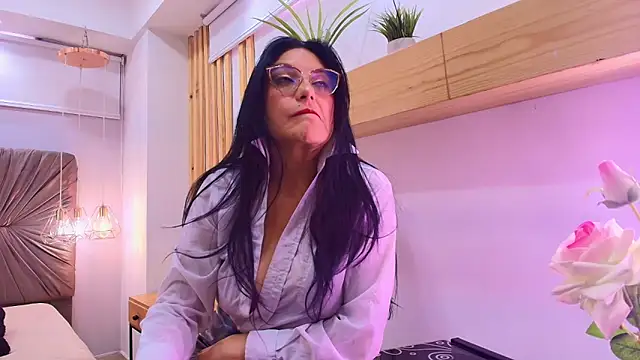 Zuzana21 online show from May 16, 12:59 pm