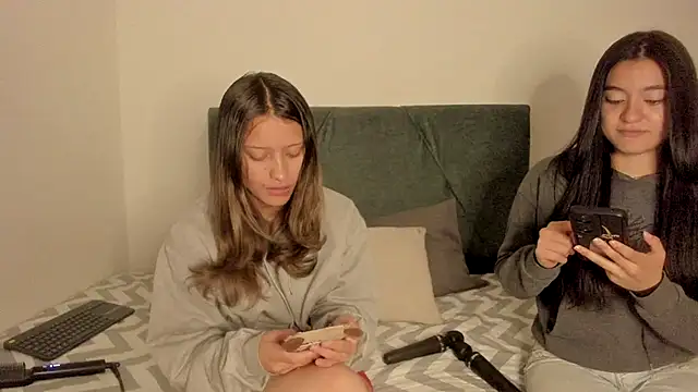 Gabriella Russo online show from October 28, 3:40 pm