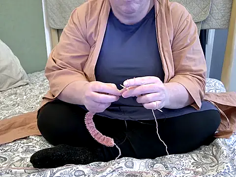 MarthaBriest online show from May 8, 9:23 am