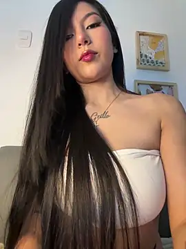 stefania lerner online show from May 15, 1:36 pm