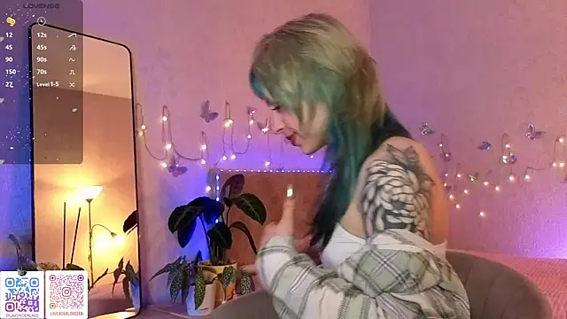 lavenderluxe online show from May 21, 3:48 am