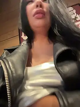 Tisha Busty online show from May 27, 12:35 pm