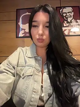 Tisha Busty online show from May 18, 1:39 pm