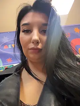 Tisha Busty online show from May 20, 1:52 pm