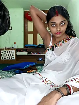 Snapshot of Best_Couple_11 chatting on October 17, 5:27 pm Best Couple 11 online show from October 17, 5:27 pm