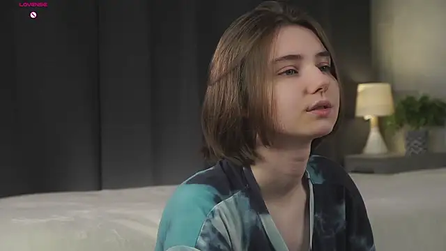 MeghanElson online show from February 18, 1:32 pm