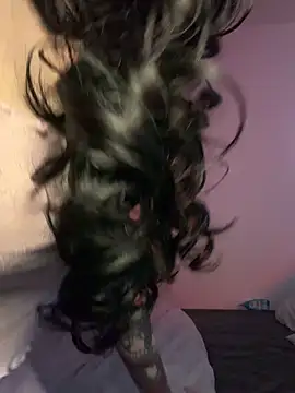 madelinexx online show from February 1, 12:26 pm