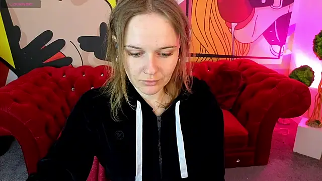 MaribelRiverr  online show from May 28, 5:27 am