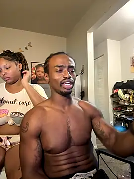 exotic  couple online show from November 19, 4:01 am