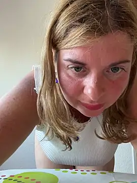 Lombada online show from May 23, 4:05 pm