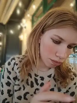 EvyLure online show from March 20, 3:39 pm