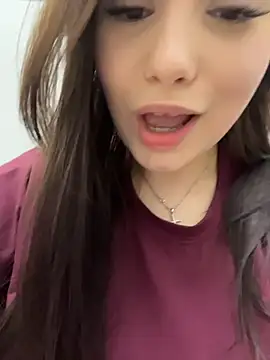 Chloe  Moon online show from May 15, 4:32 pm